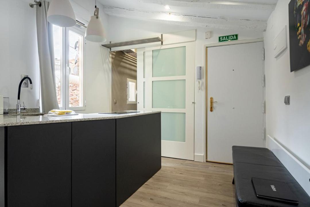 1 Bedroom 1 Bathroom Furnished - Sol - Bright Penthouse - Mintystay Apartamento Madri